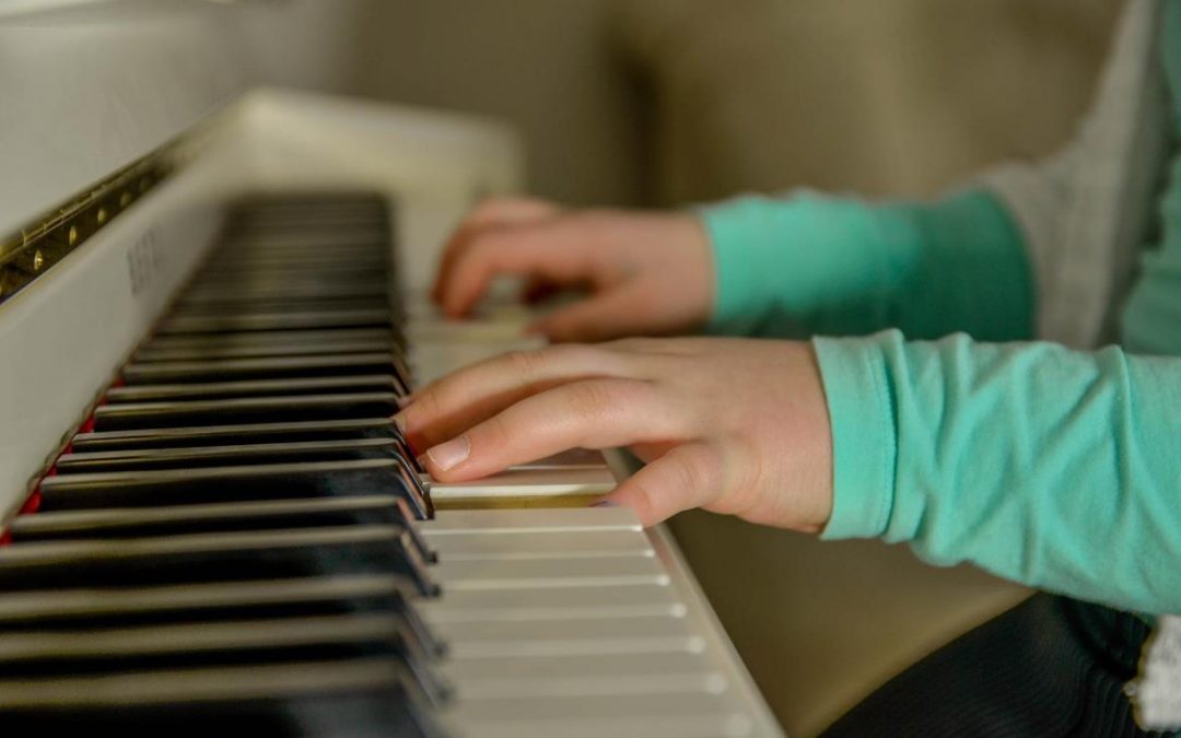 INICIACIÓN DE PIANO PARA NIÑOS